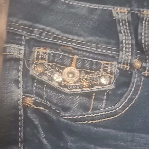 Amethyst jeans - Picture 2 of 10